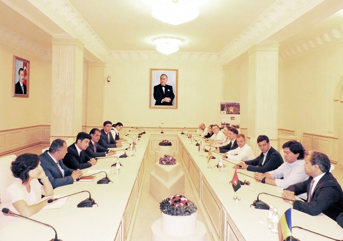  EU 100 % Youth City project representatives visit Ganja 